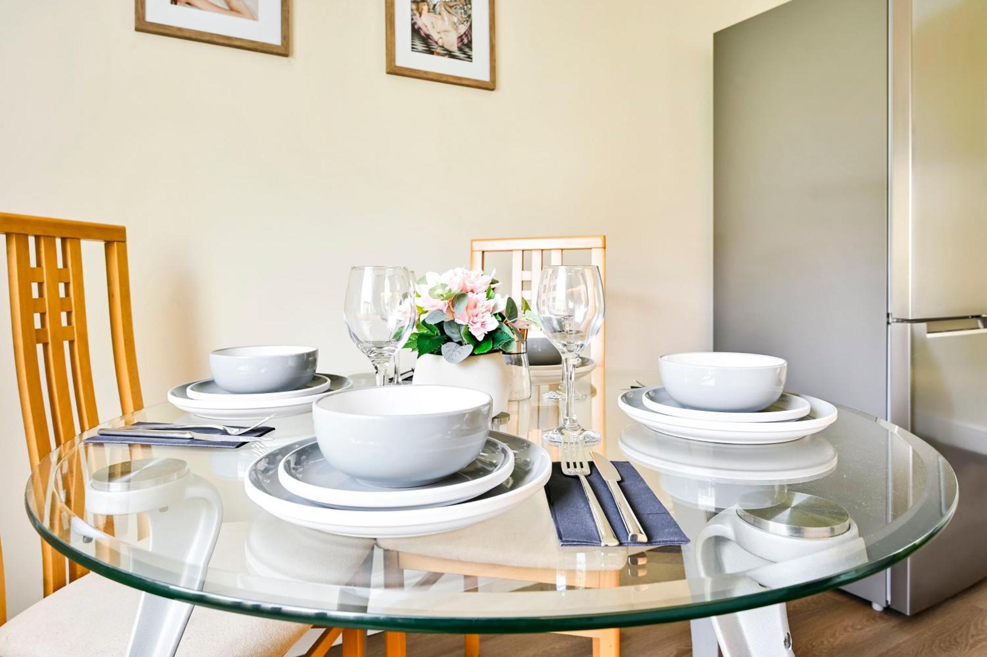 A Two Bedroom A Stride Away From Meridian Greenwich Londra Esterno foto