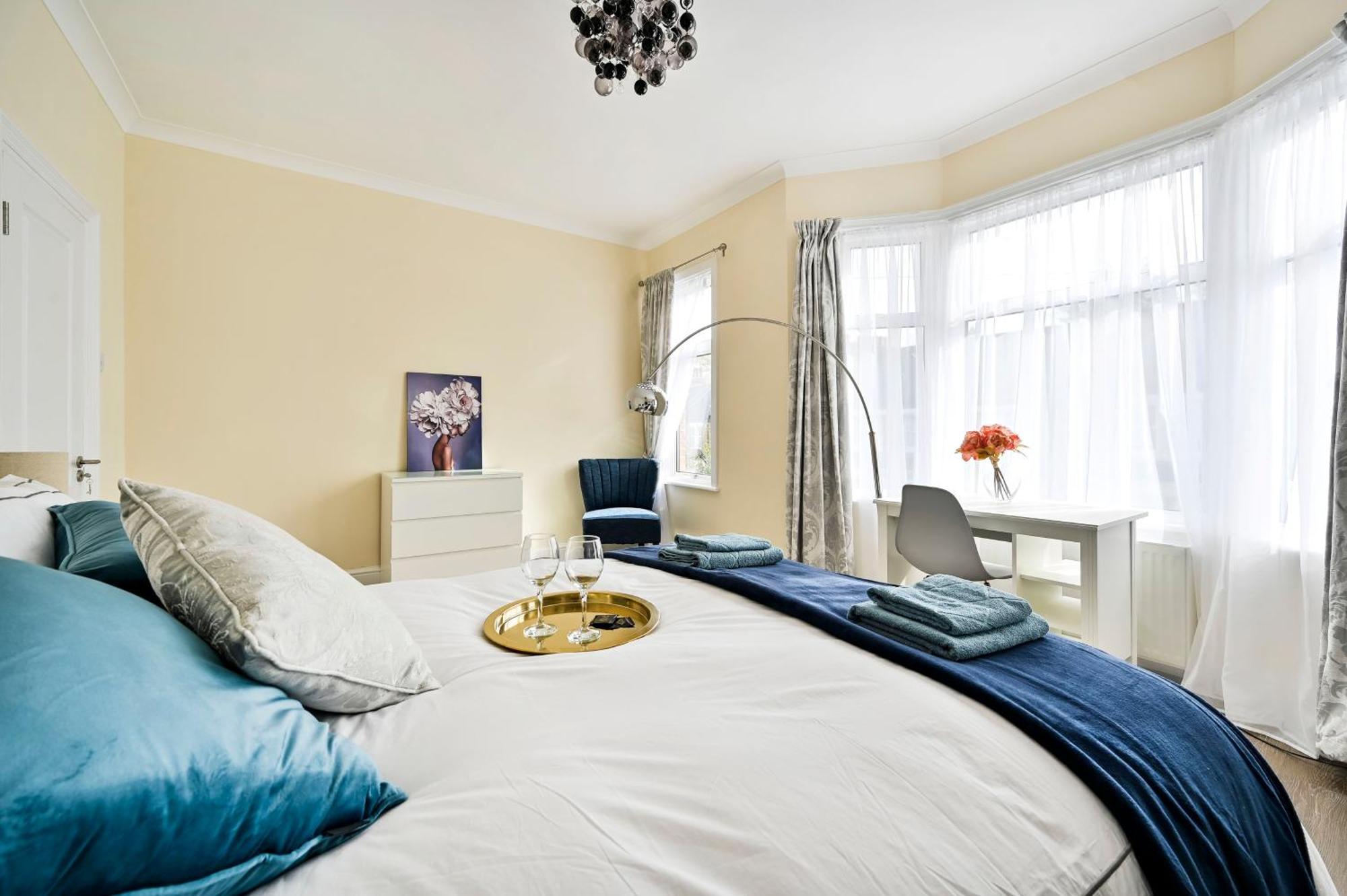 A Two Bedroom A Stride Away From Meridian Greenwich Londra Esterno foto