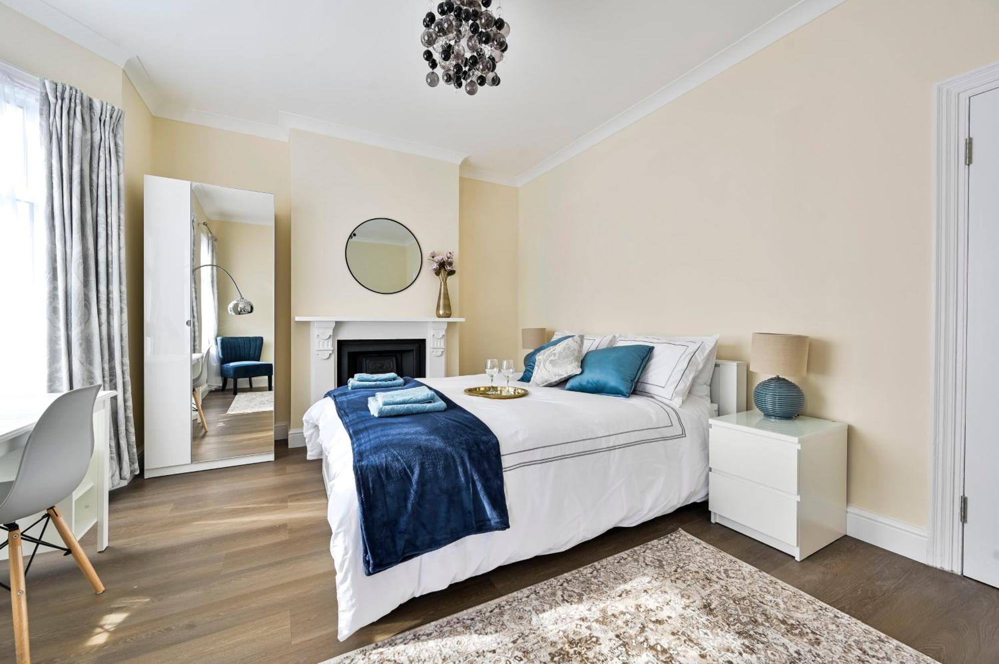 A Two Bedroom A Stride Away From Meridian Greenwich Londra Esterno foto