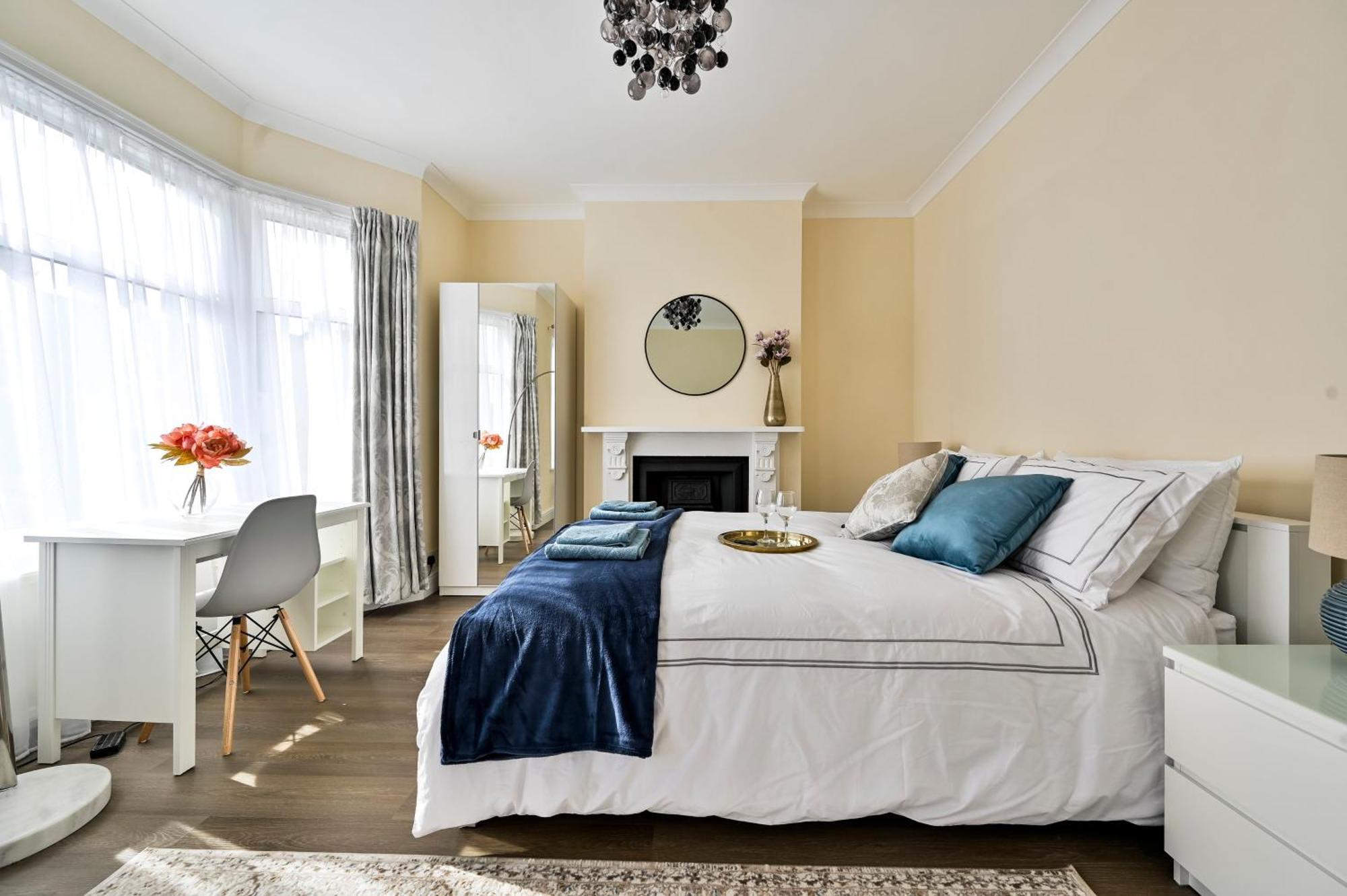 A Two Bedroom A Stride Away From Meridian Greenwich Londra Esterno foto