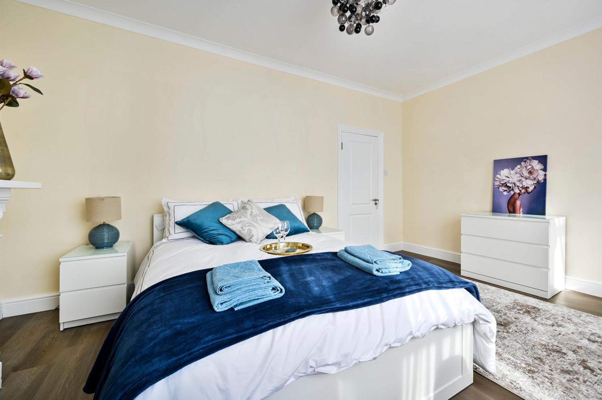 A Two Bedroom A Stride Away From Meridian Greenwich Londra Esterno foto