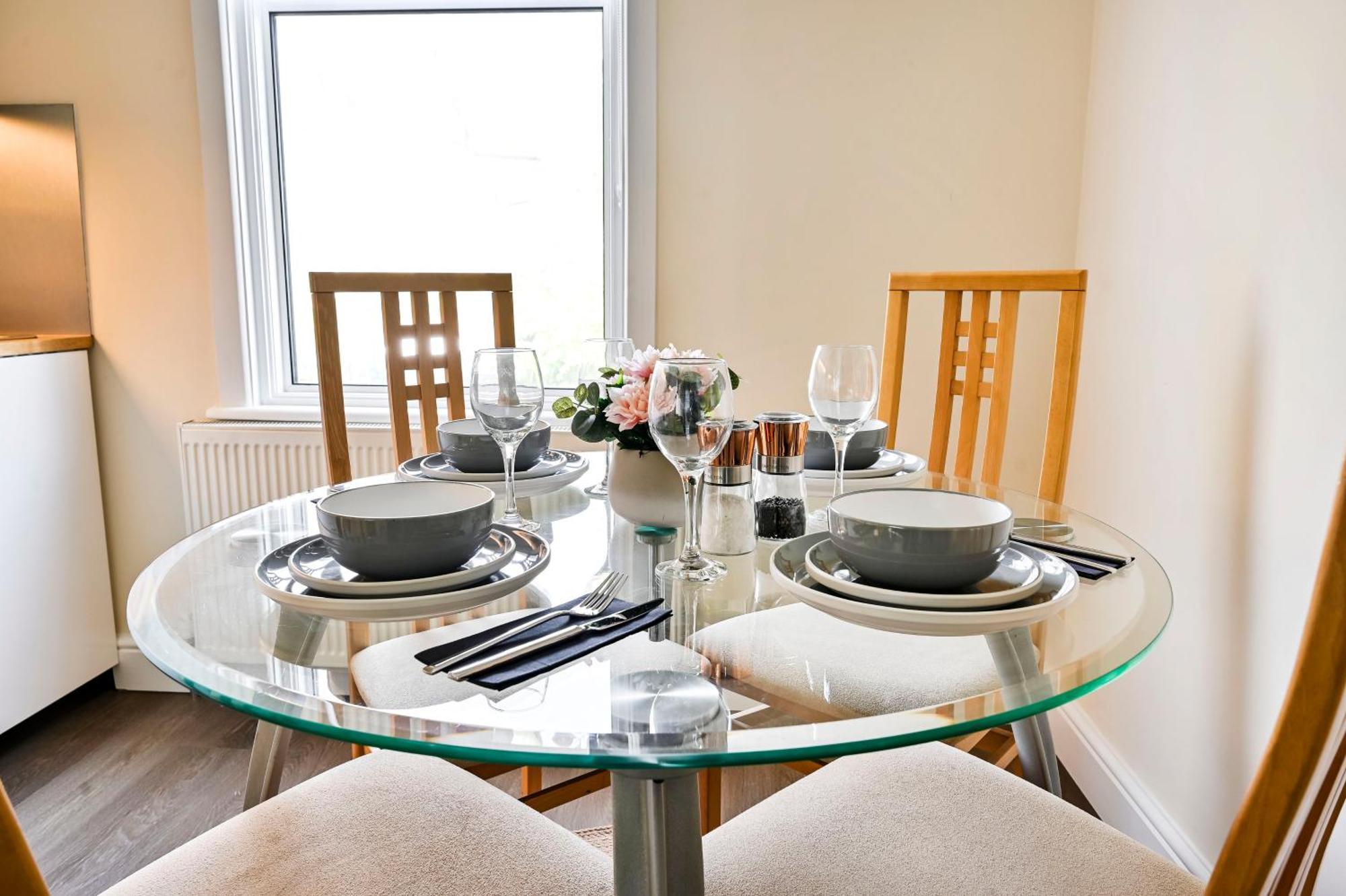 A Two Bedroom A Stride Away From Meridian Greenwich Londra Esterno foto